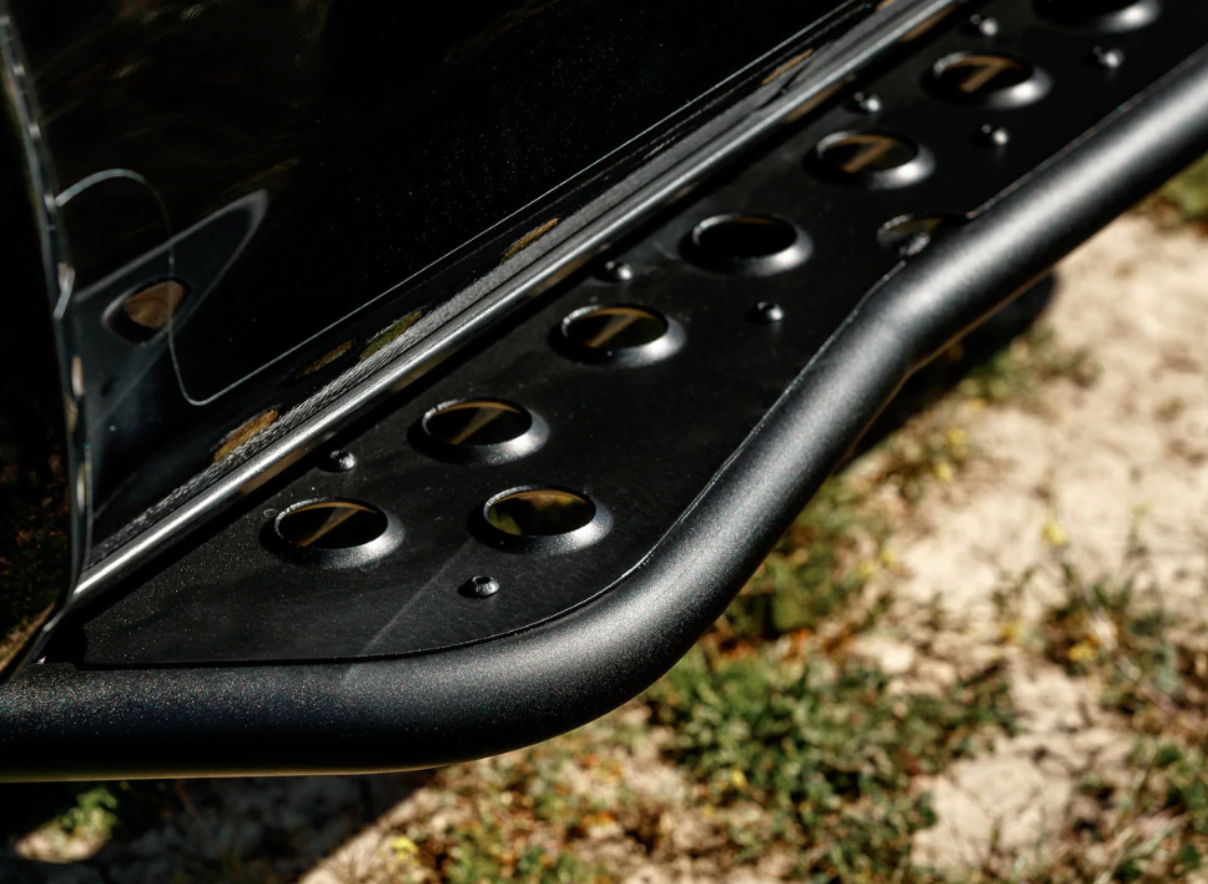 Cali Raised LED 2010-2024 TOYOTA 4RUNNER STEP EDITION BOLT ON ROCK SLIDERS close up