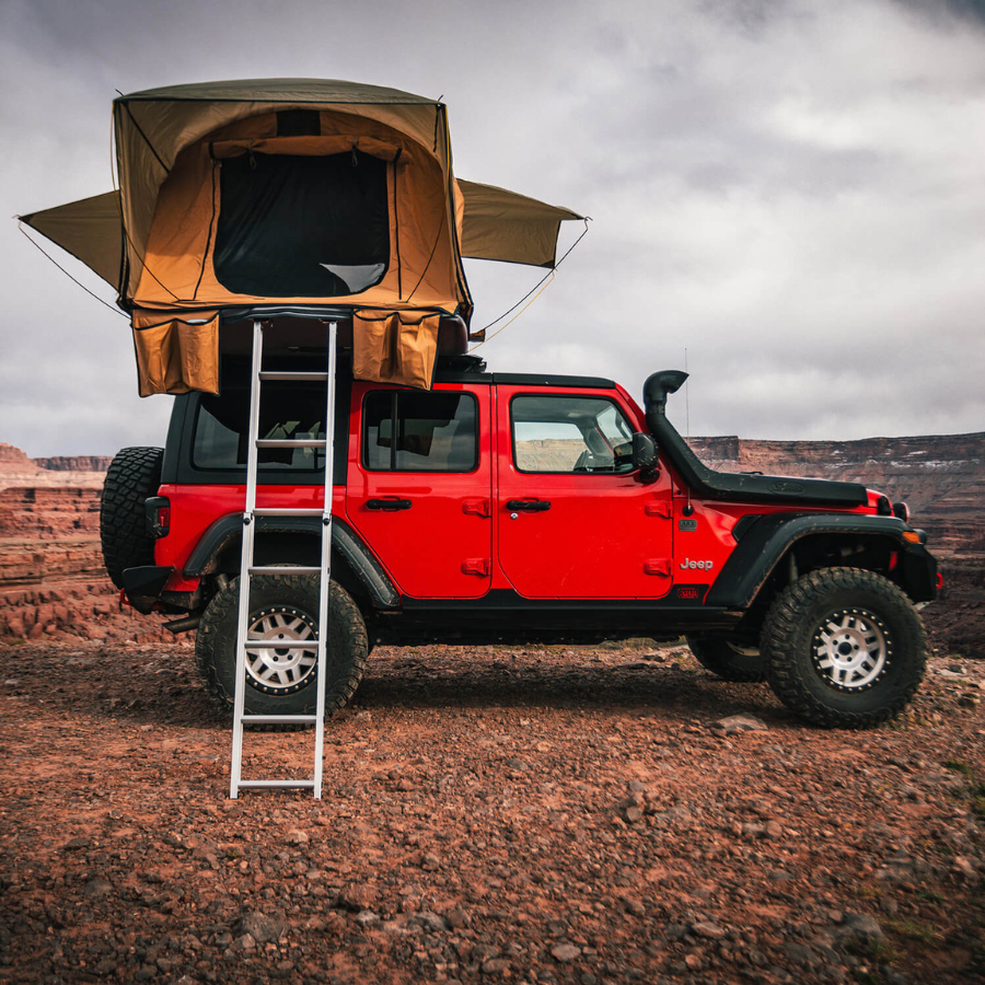 ARB FLINDERS ROOFTOP TENT on jeep