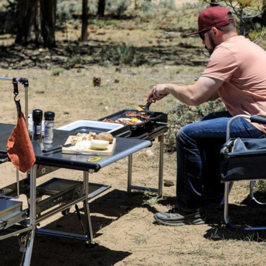 Smittybilt Camp Kitchen cooking